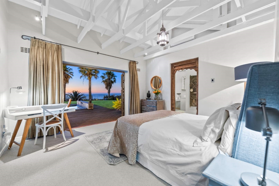 6 Bedroom Property for Sale in Camps Bay Western Cape